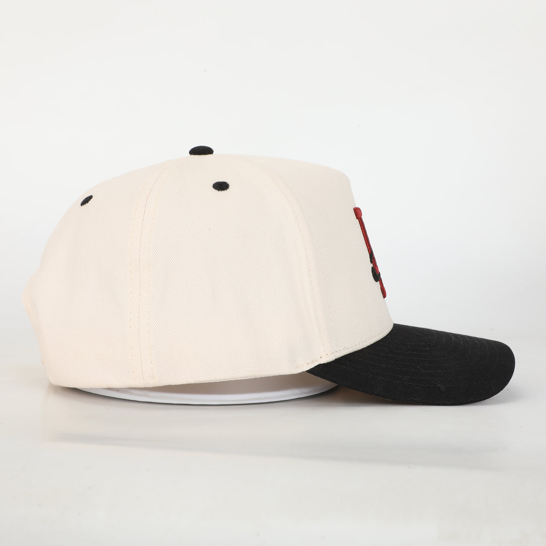 Los Angeles Classic Snapback // Red & Créme